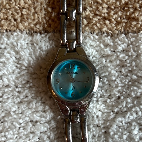 Vintage blue dial F2 Fossil Quartz Stainless Steel Women's Watch - Picture 1 of 4